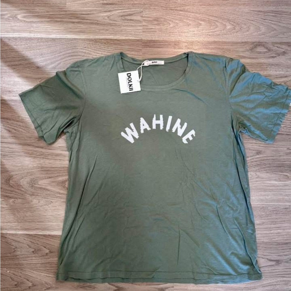 DOLKII Wahine Tee